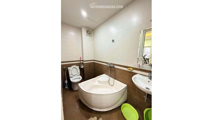 NHÀ ĐẸP GẦN VINCOM PHẠM NGỌC THẠCH 42m2 x 5T_NGÕ NÔNG GẦN PHỐ_2 MẶT THOÁNG_hơn 13 tỷ